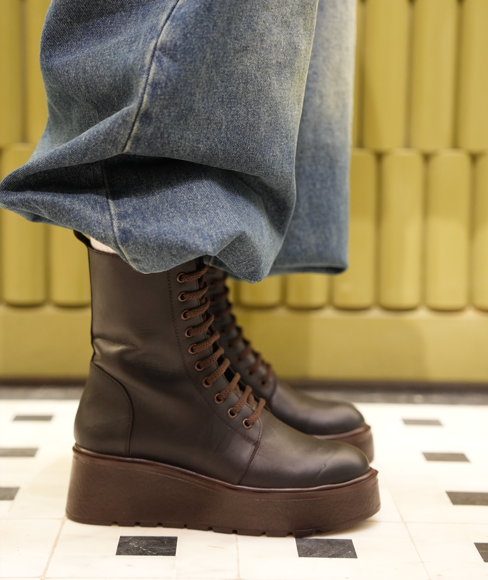 Bottines à lacets à plateforme en cuir marron